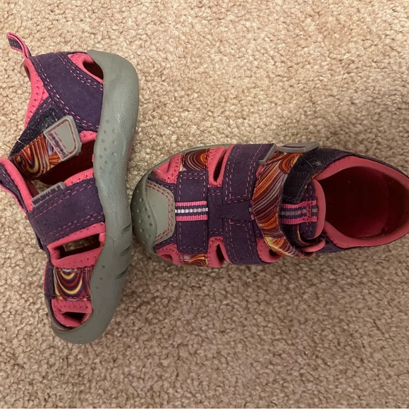 Size 5 toddler Pediped sandals - Picture 3 of 4